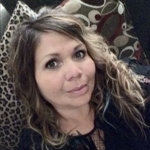 Meet your Posher, Christine